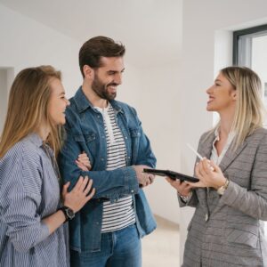 img of a real estate agent