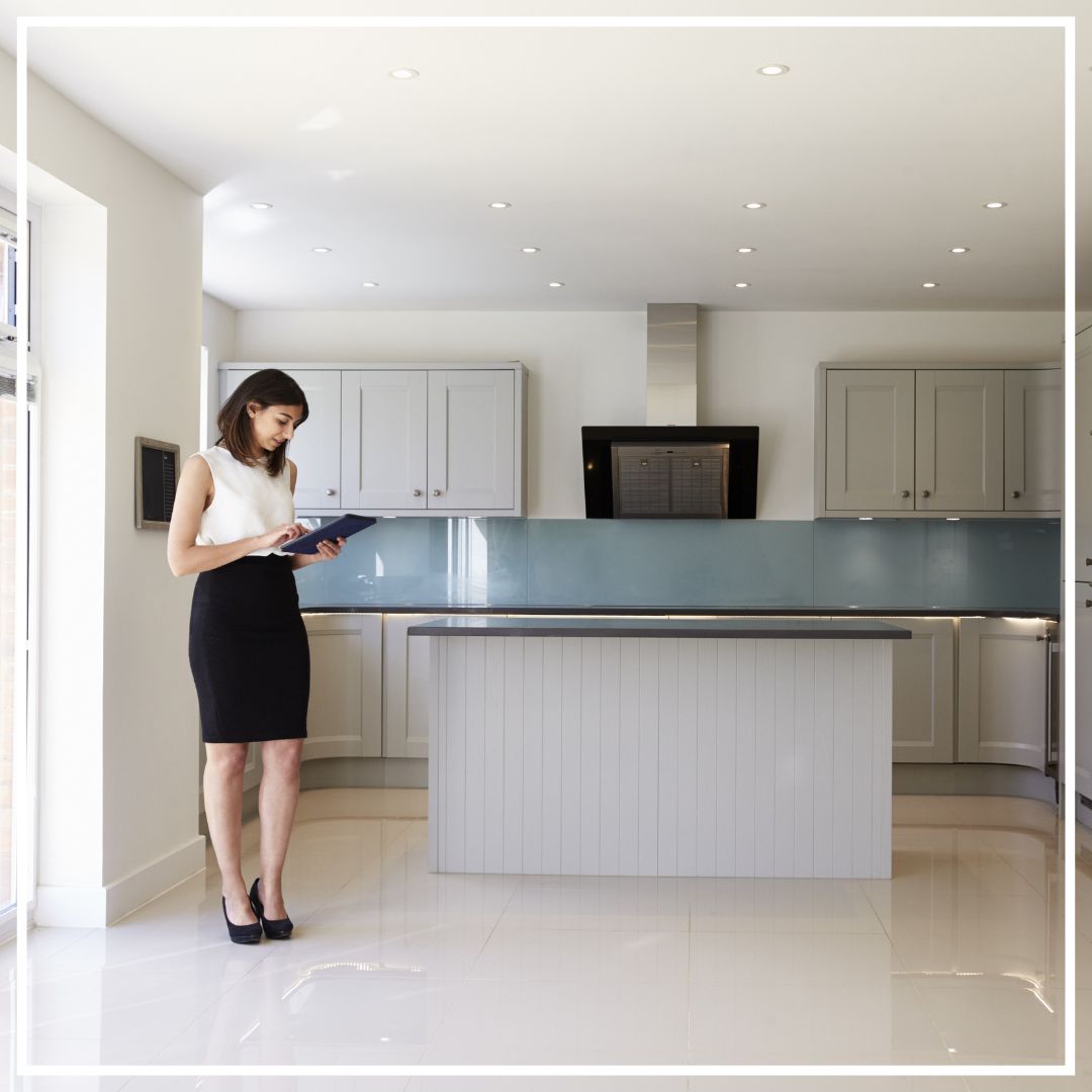 realtor in home